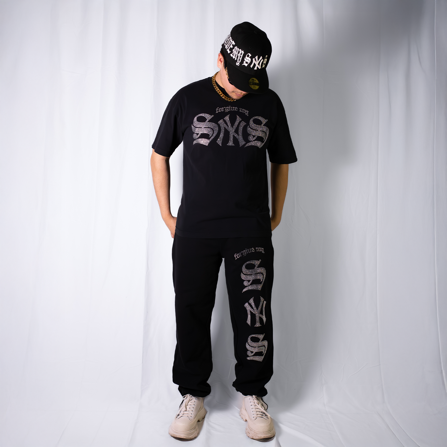 SYNS RHINESTONE OG TEE BLACK